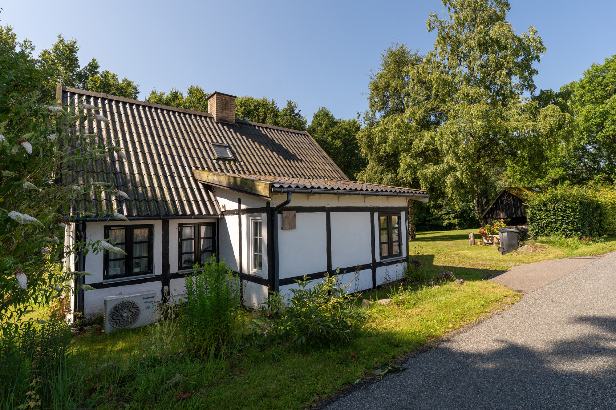 Hyggeligt Lille Landhus På Rappenborgvej